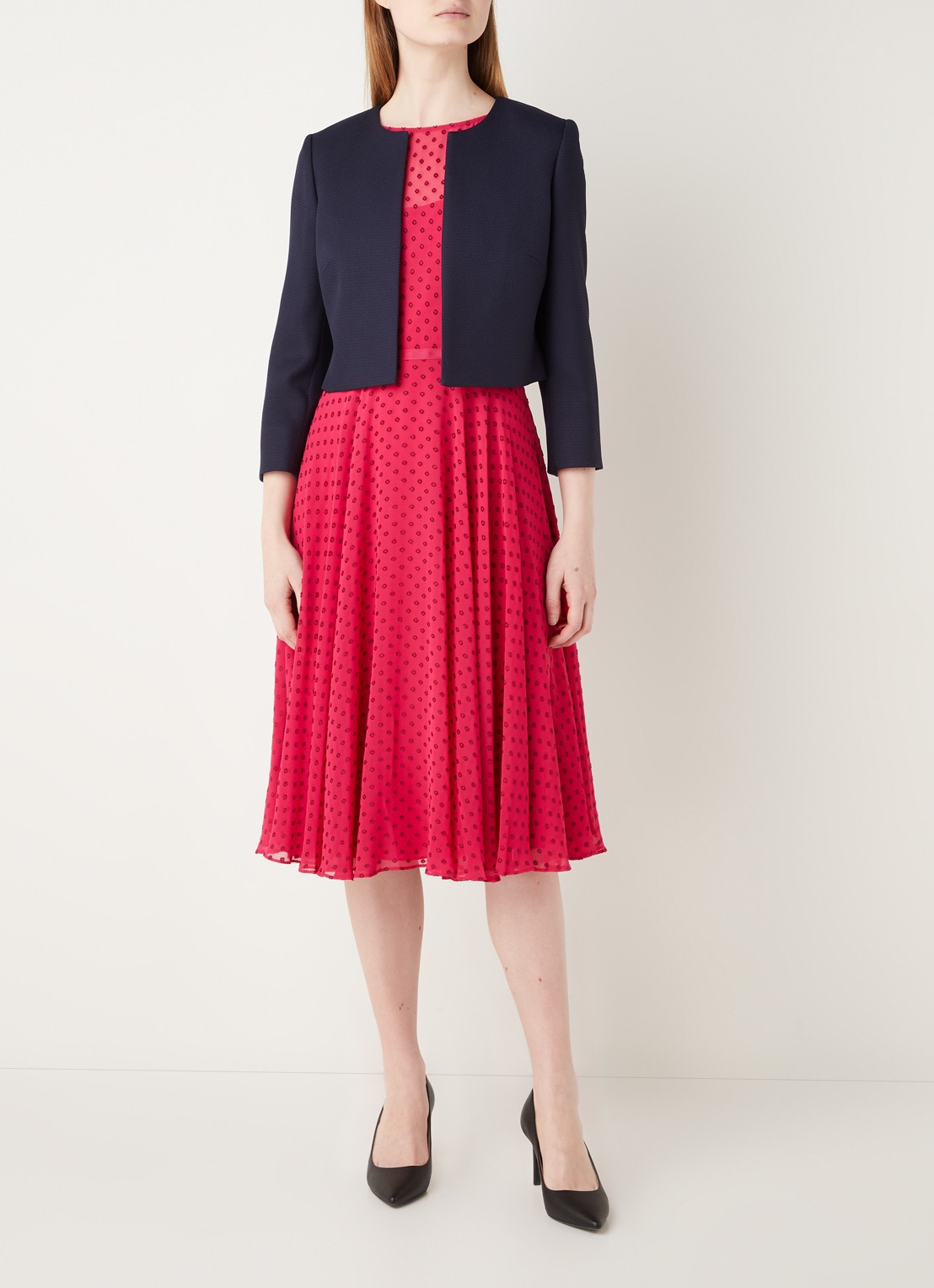 Hobbs Elize cropped blazer met structuur - voorkant 3 donkerblauw