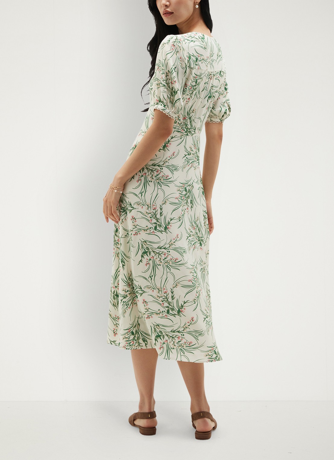 Hobbs Florentina midi jurk met bloemenprint - achterkant 7 lichtgroen