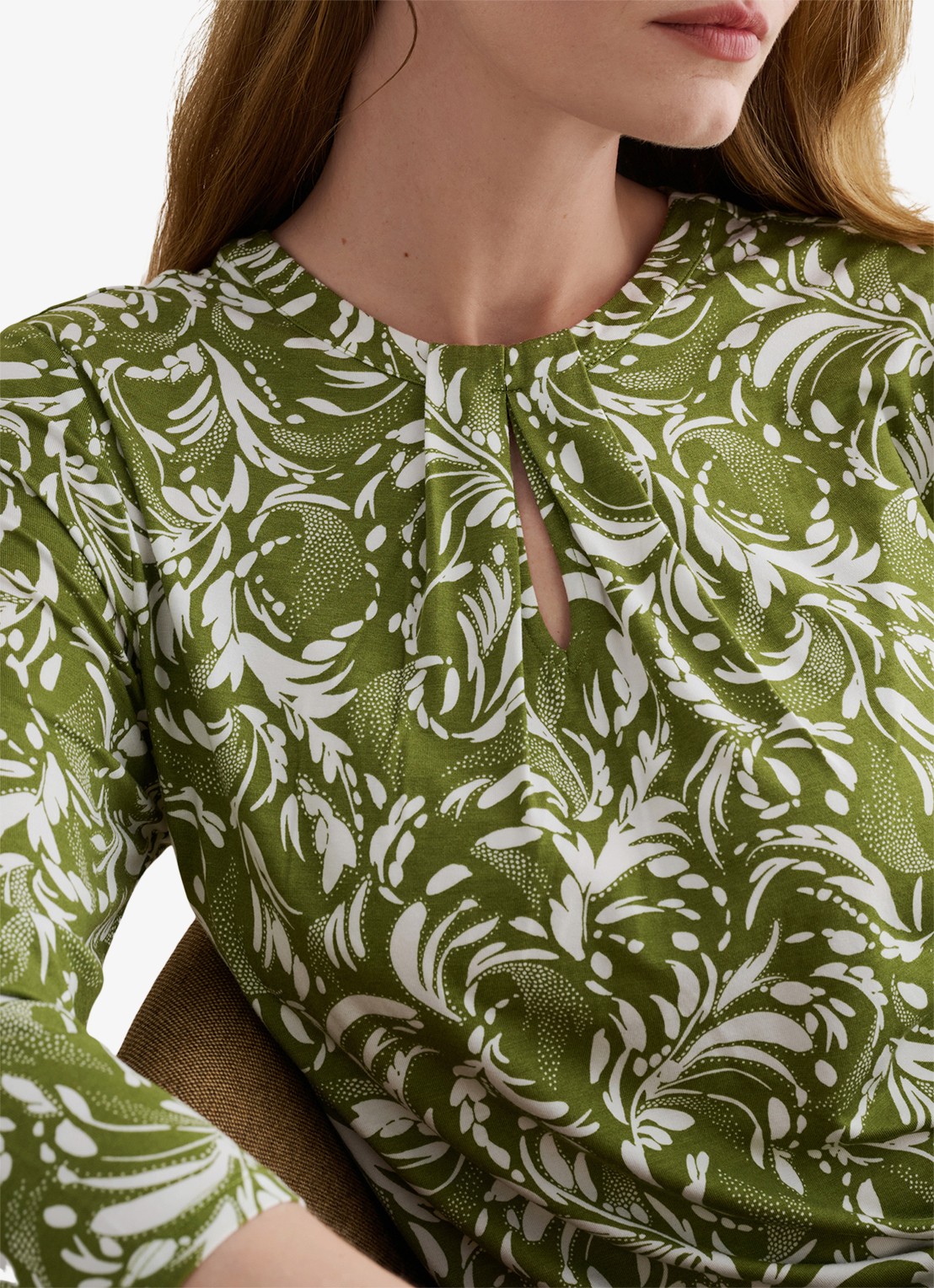 Hobbs Julia top met grafische print - detail 5 creme