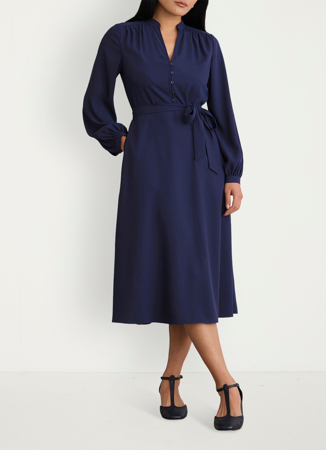 Hobbs Lettie midi jurk met strikceintuur - voorkant 2 donkerblauw
