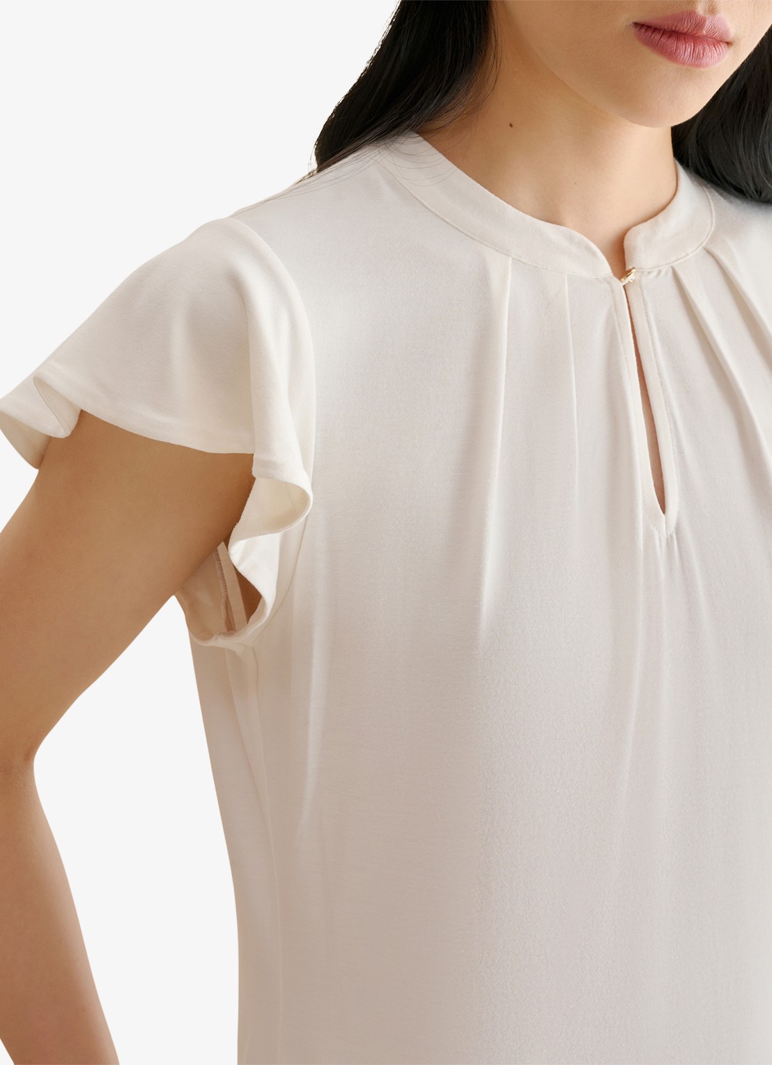 Hobbs Lila top met keyhole - detail 3 gebroken wit