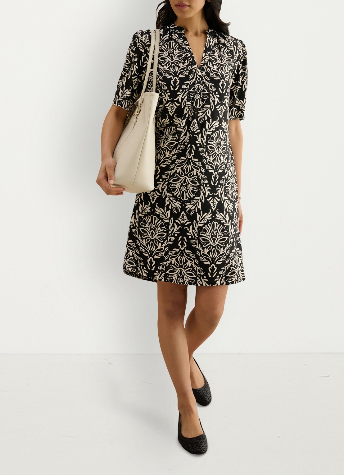 Hobbs Lucille mini tuniekjurk met print  - detail 4 zwart