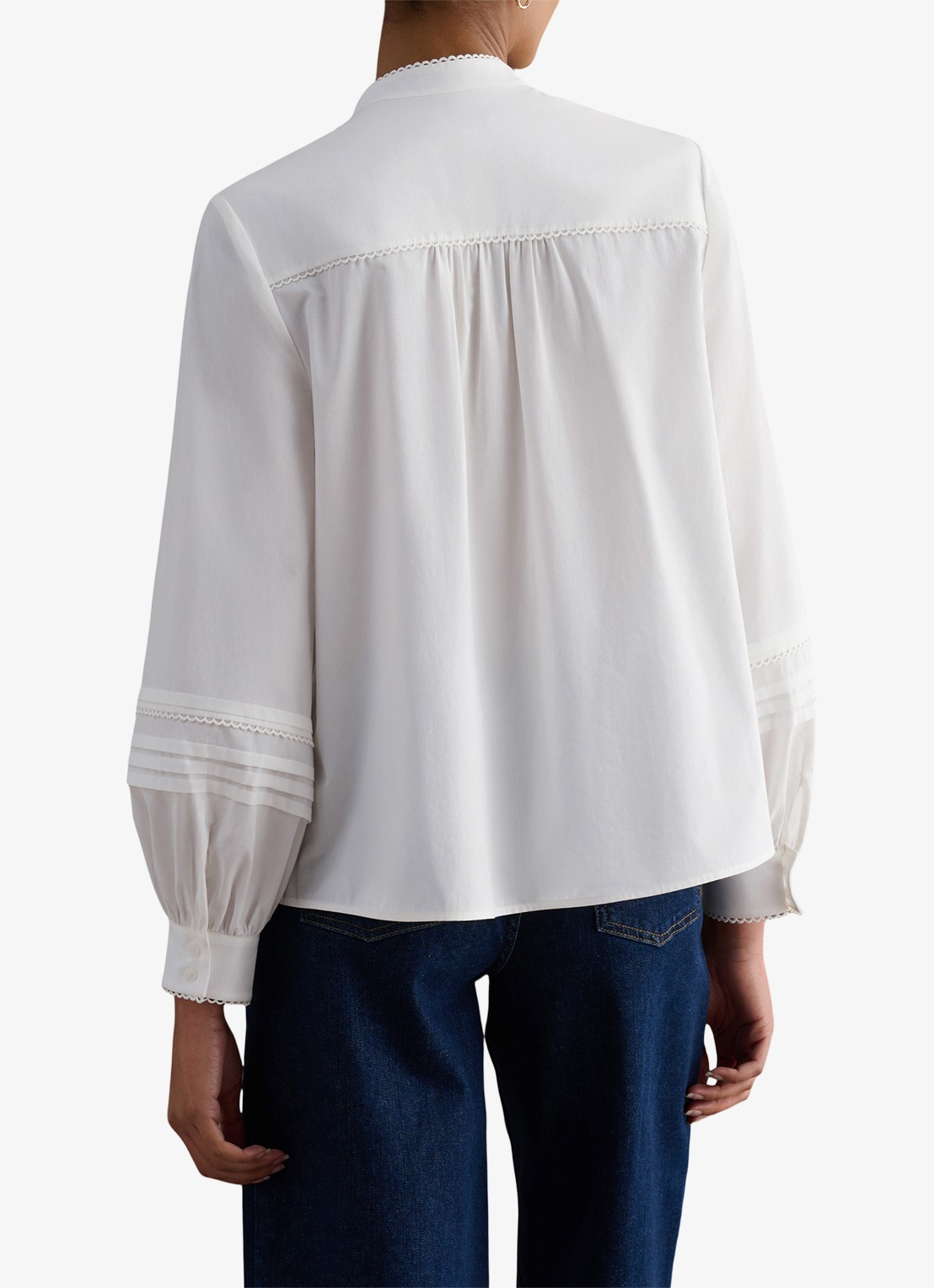 Hobbs Mariette blouse met plooien  - achterkant ivoor