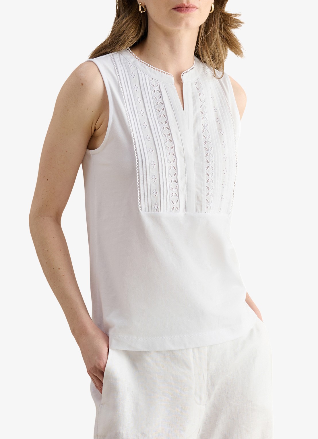 Hobbs Millie top met broderie - detail 4 wit