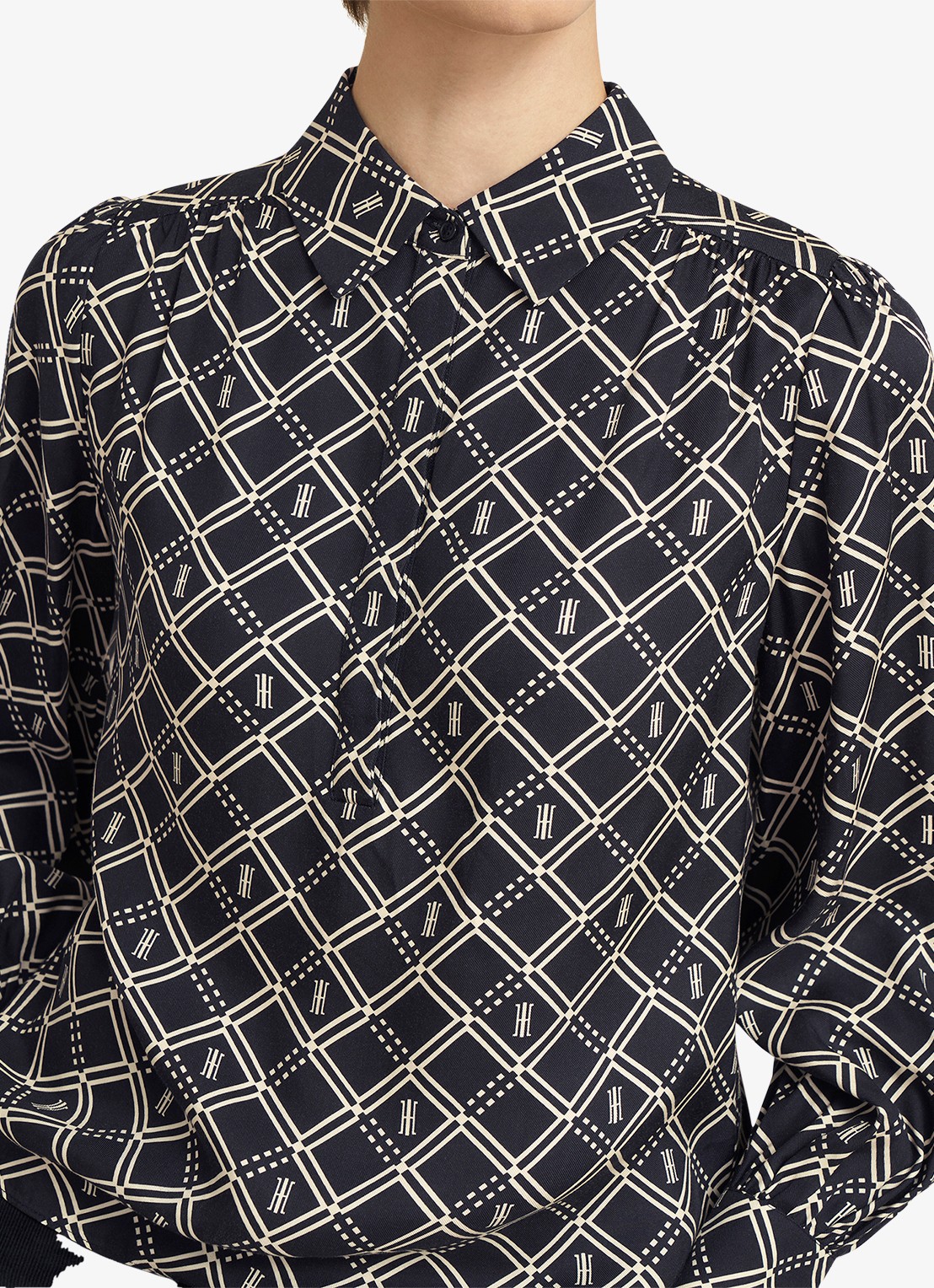 Hobbs Paulina blouse met grafische print  - detail 5 donkerblauw