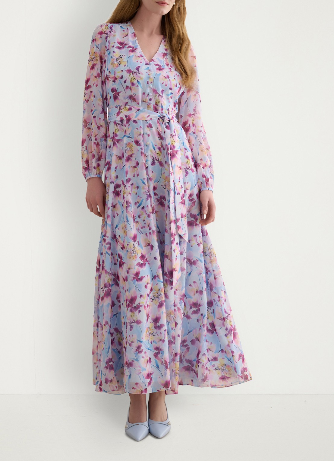 Hobbs Thea maxi blousejurk met bloemenprint en pofmouw - voorkant 3 lichtblauw