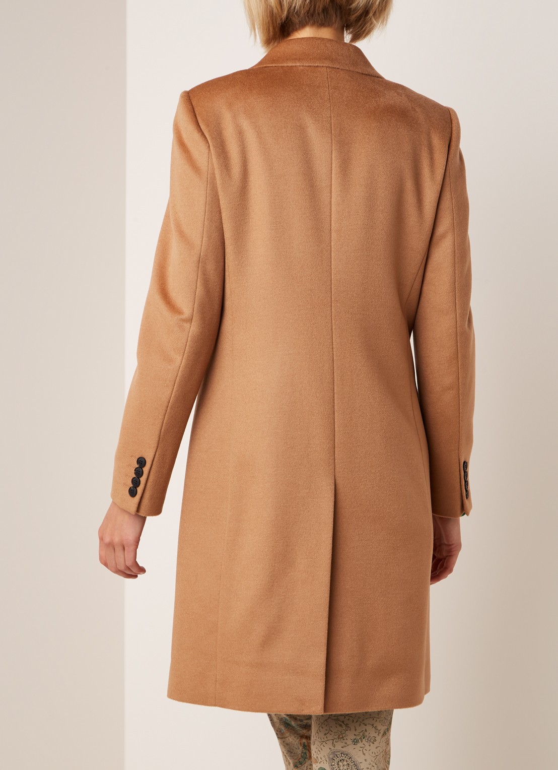 Hobbs Tilda mantel van wol met steekzakken - achterkant camel