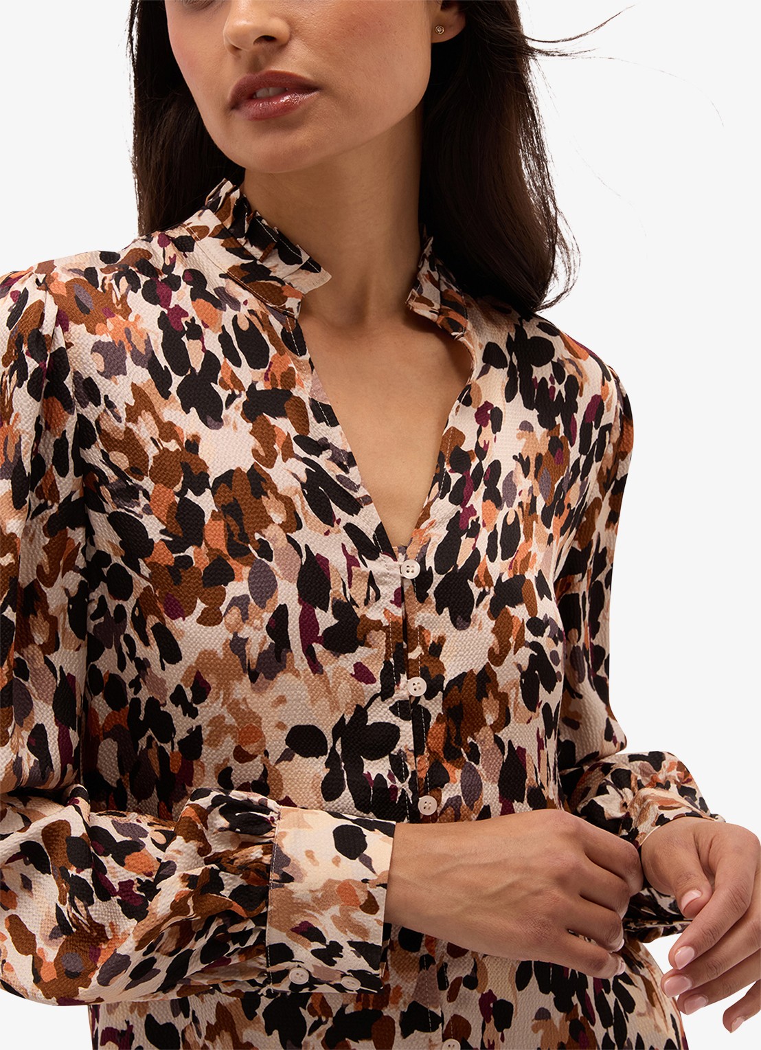 Hobbs Yasmina blouse met grafische print - detail 2 bruin