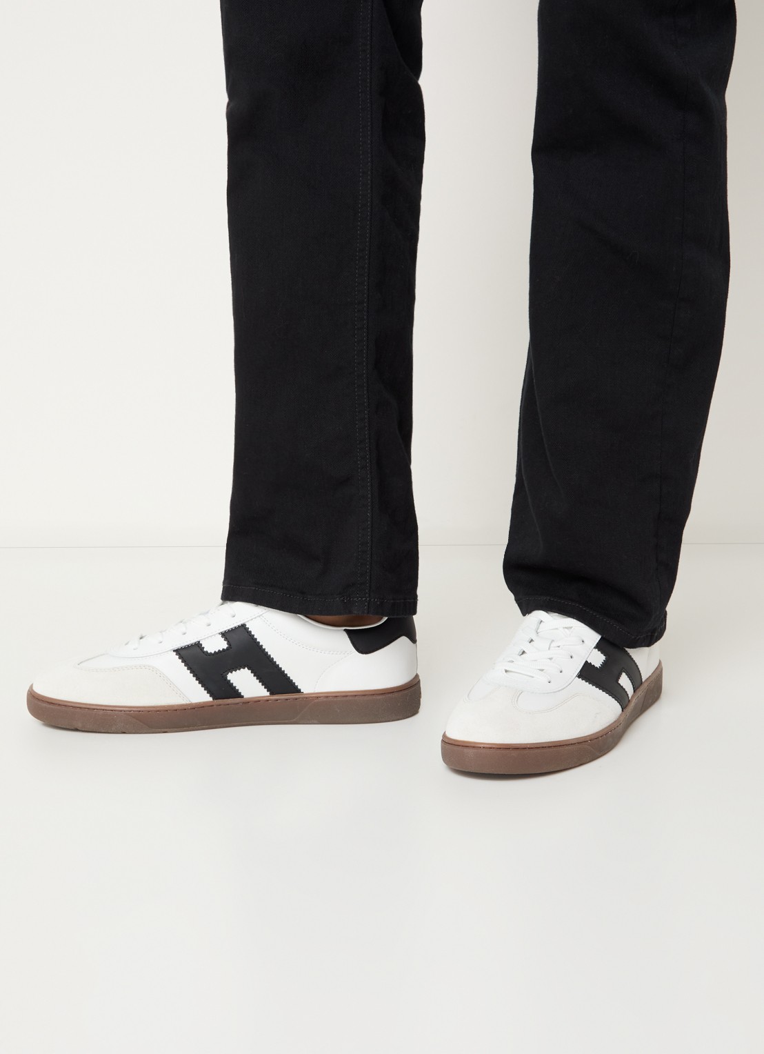 Hogan Cool sneaker van leer met suède details - voorkant 7 gebroken wit