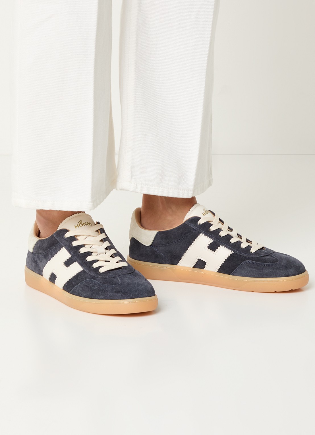 Hogan Cool sneaker van suède met logo - voorkant 2 donkerblauw