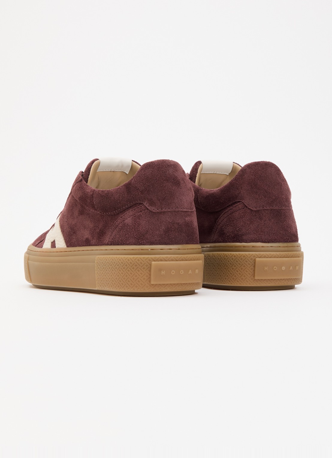 Hogan Crosswind H705 sneaker van suède met plateauzool - achterkant bordeauxrood