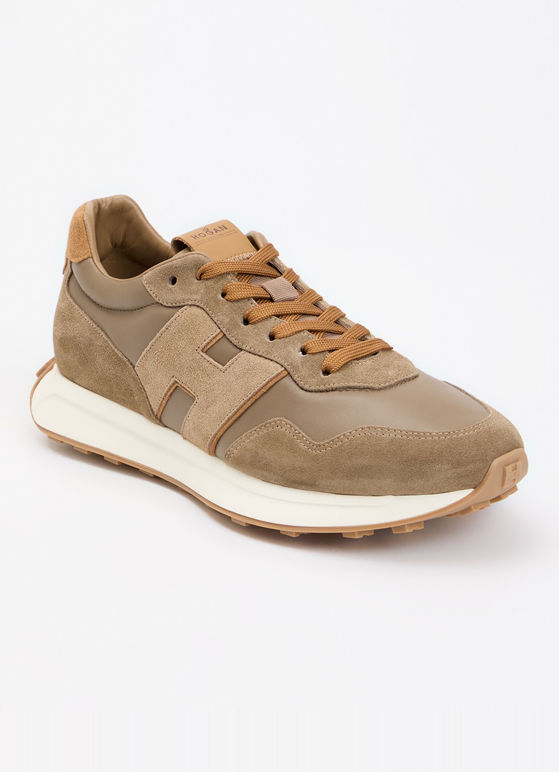 Hogan H601 sneaker van leer met details van suède - voorkant lichtbruin