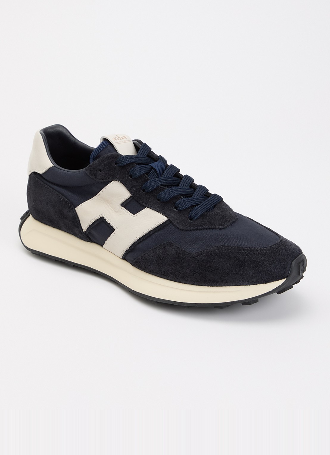 Hogan H601 sneaker van mesh met suède details - voorkant 2 donkerblauw