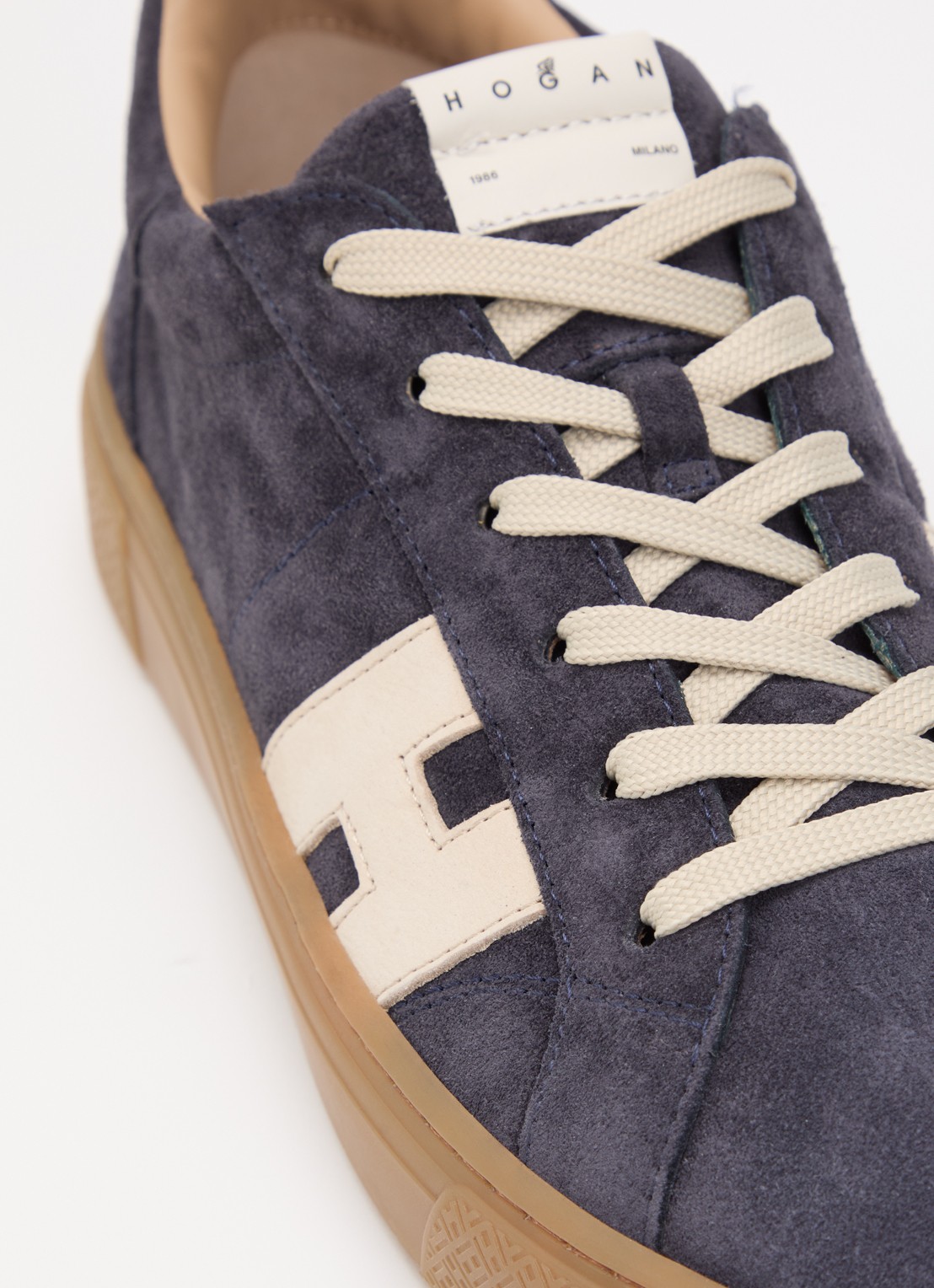 Hogan H705 sneaker van suède - detail 6 donkerblauw
