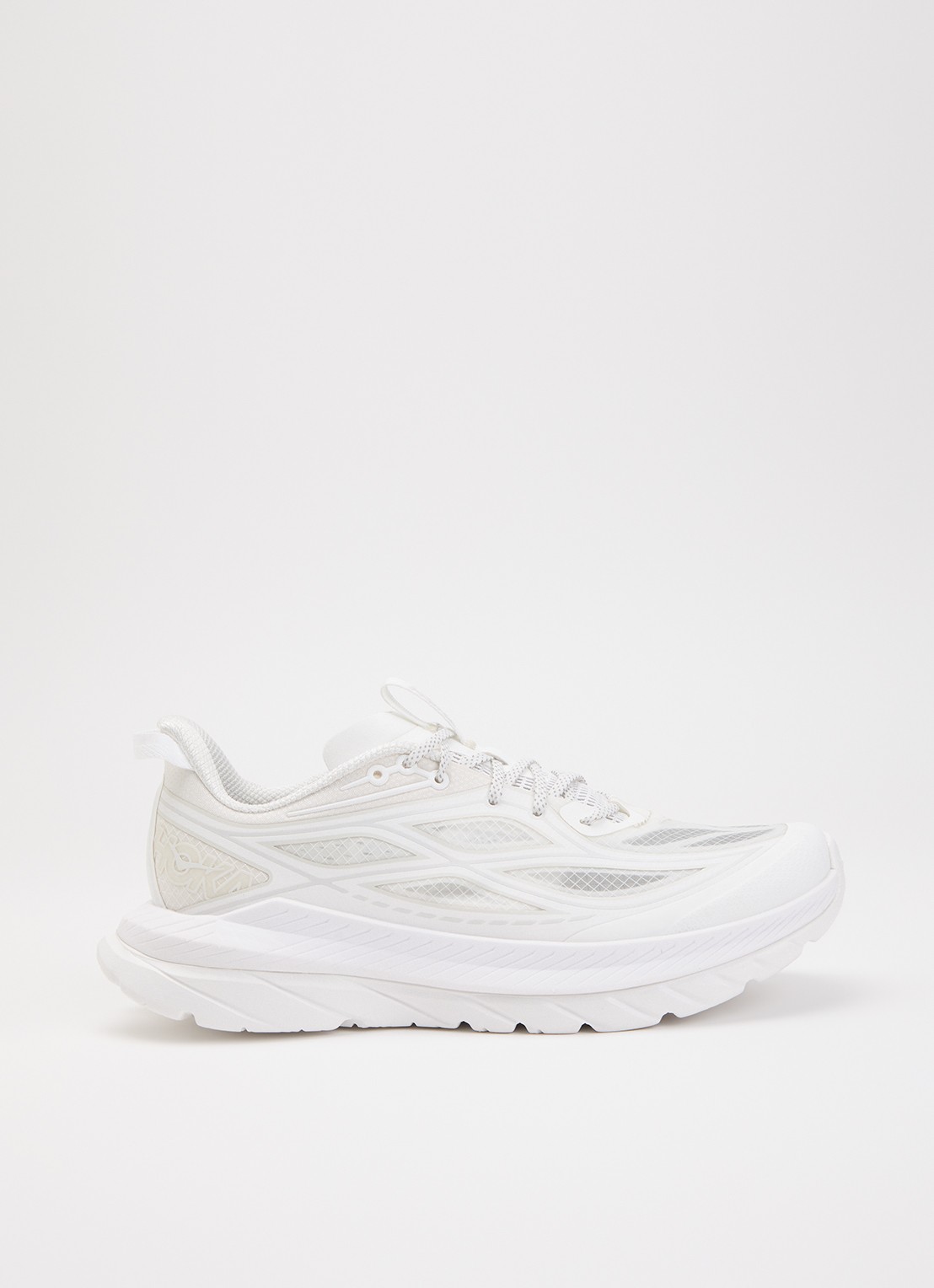 HOKA Mach Remastered sneaker met mesh details - voorkant 5 wit
