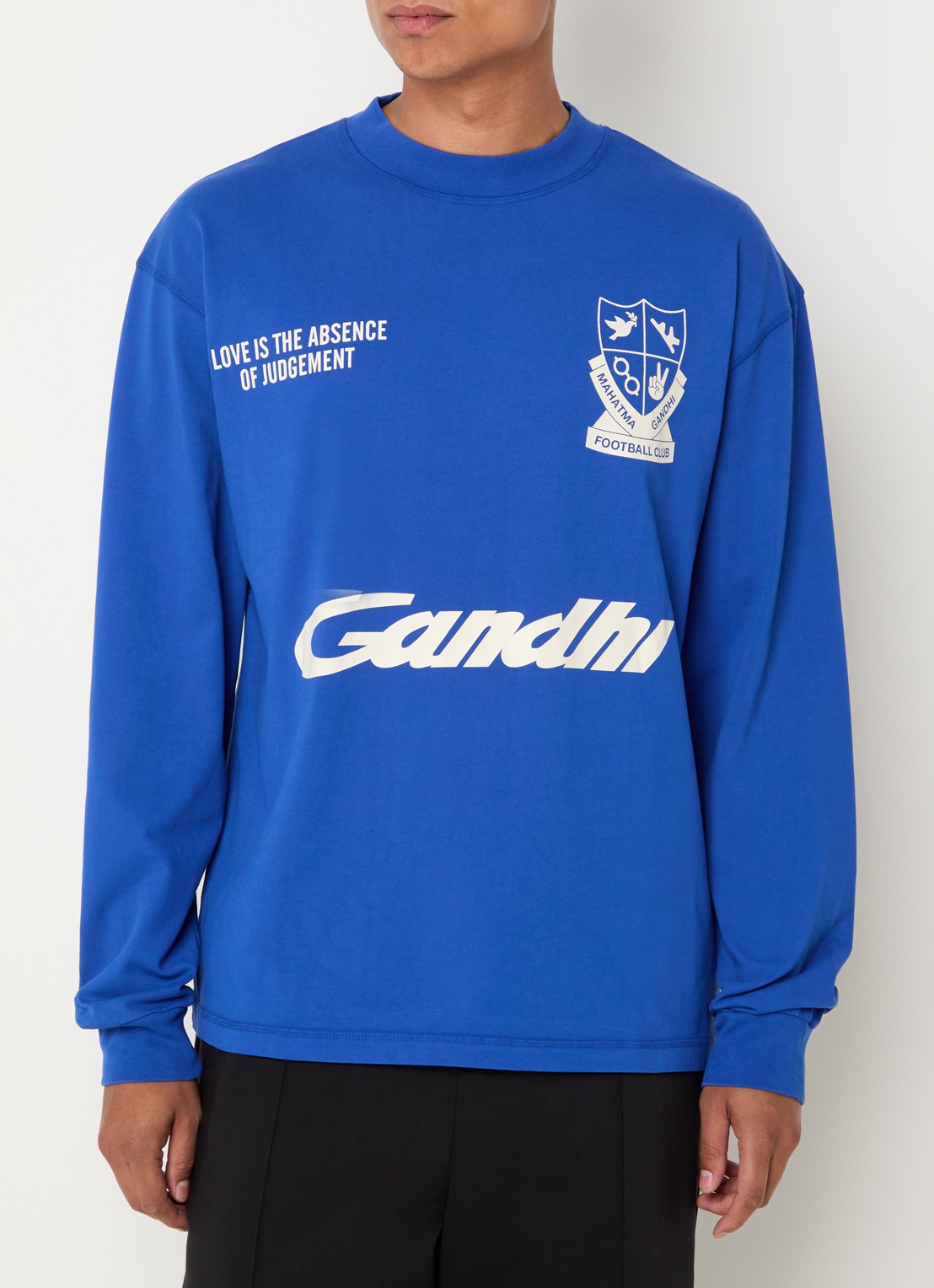 Hopeium Ghandi longsleeve met front- en backprint - achterkant 4 kobaltblauw