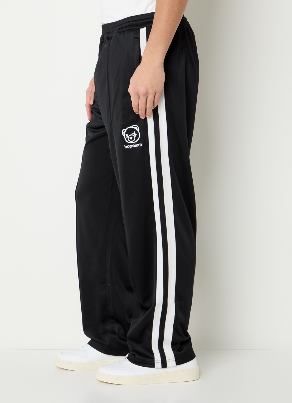 Hopeium Loose fit trackpants met ritszakken en logo - detail 5 zwart