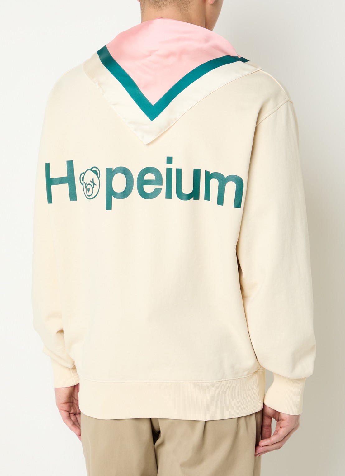 Hopeium Sweater met logo- en backprint - detail 2 creme