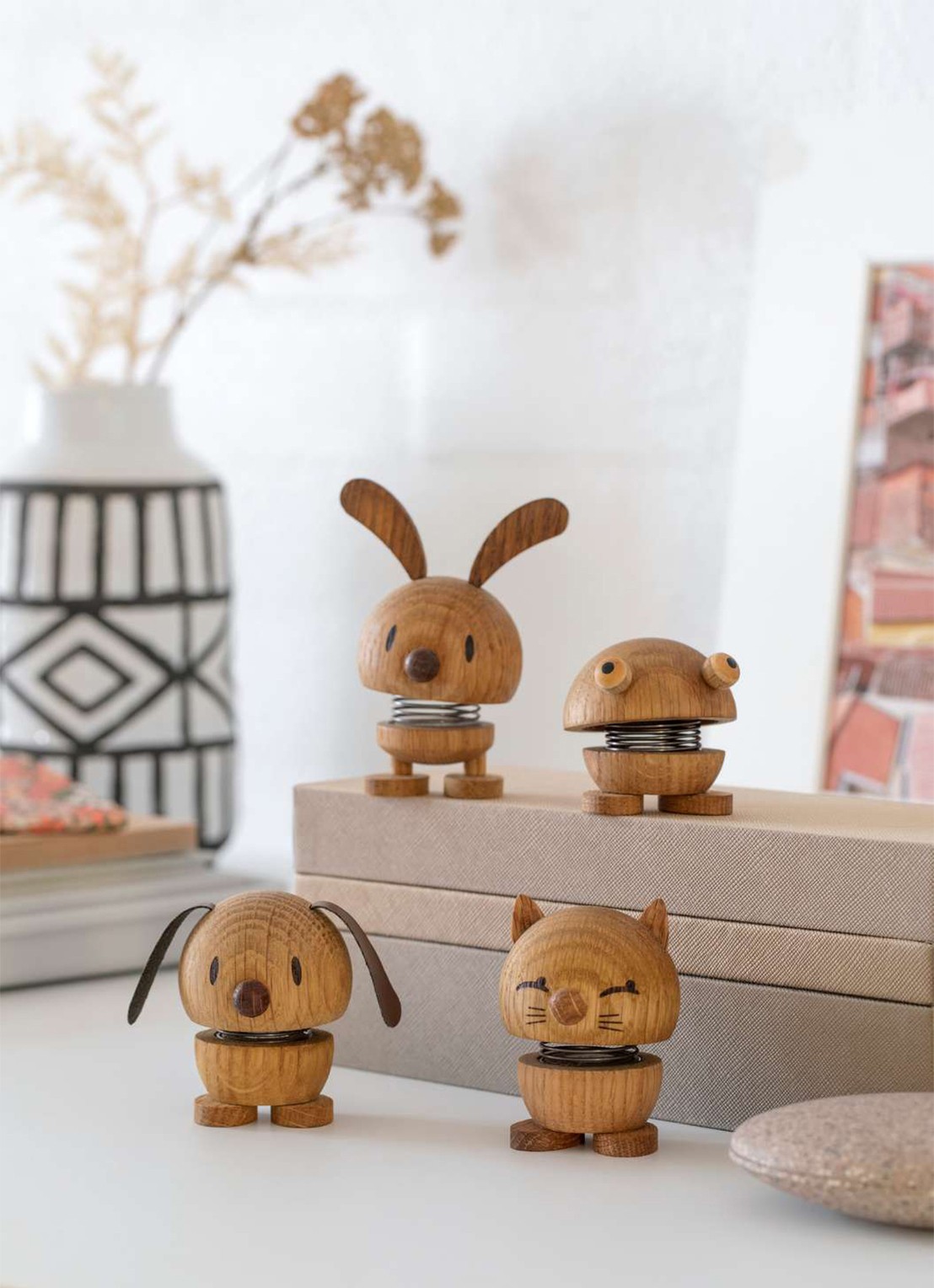 Hoptimist Bunny S ornament 9 cm - voorkant 2 bruin