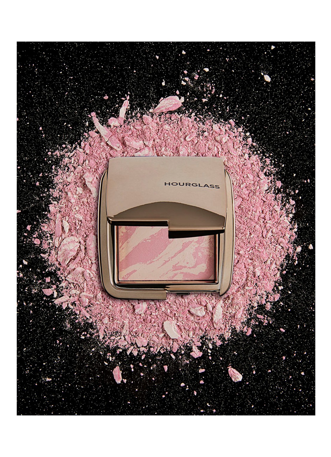 Hourglass AMBIENT™ Lighting Blush - detail 5 ethereal glow