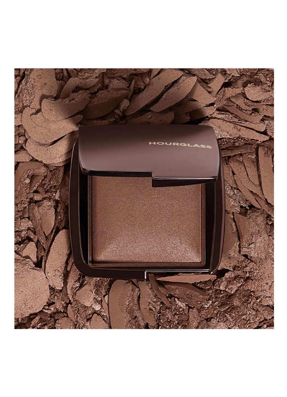 Hourglass AMBIENT™ Lighting Finishing Powder - bronzer - detail 3 transcendent light