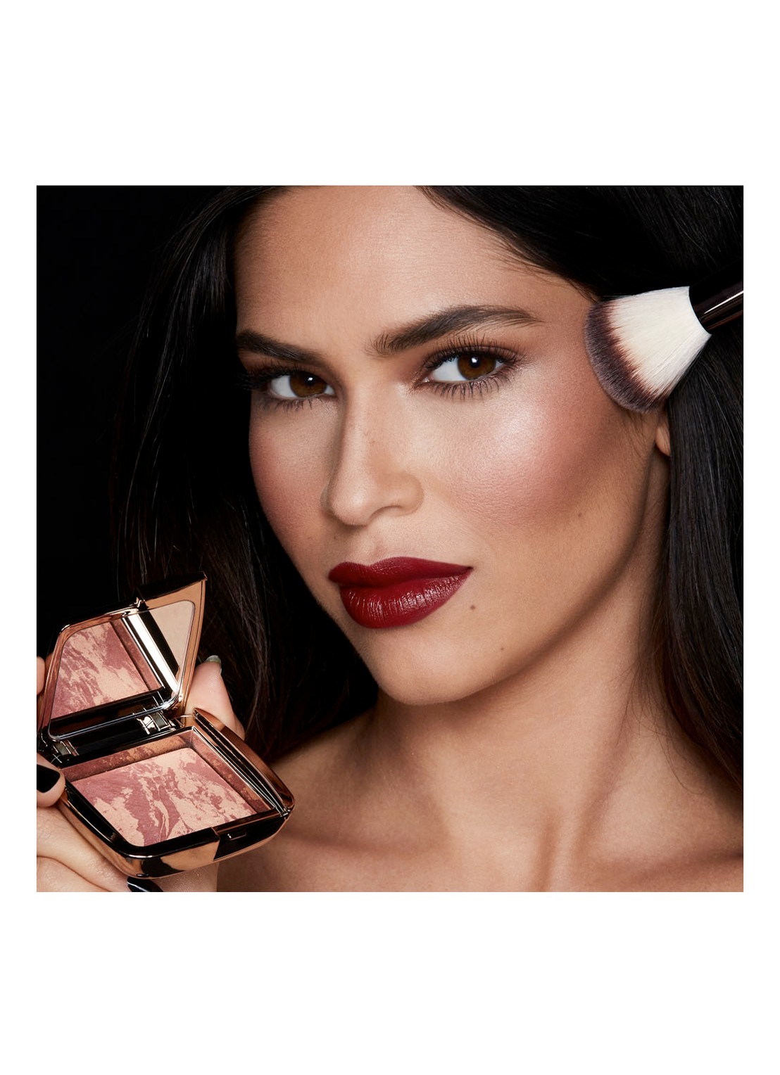 Hourglass At Night AMBIENT™ Lighting Blush - detail 5 at night