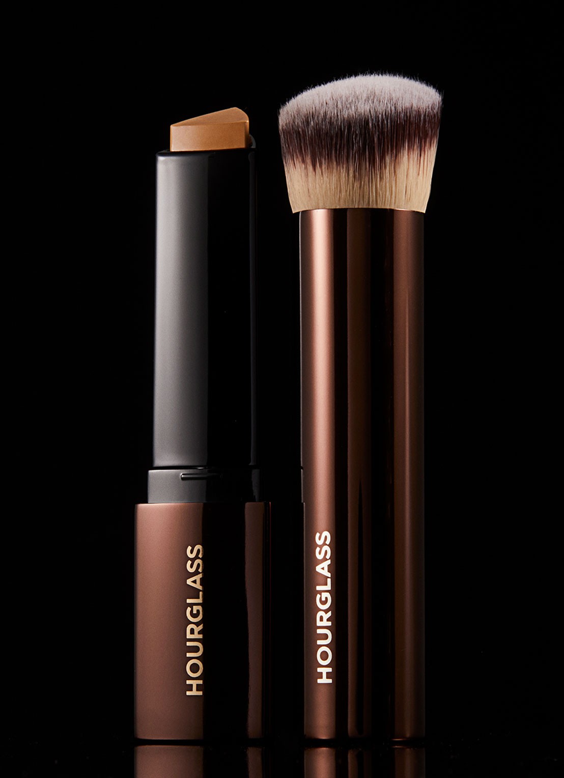 Hourglass VANISH™ Seamless Finish Foundation Brush - foundationkwast - detail 2 donkerbruin