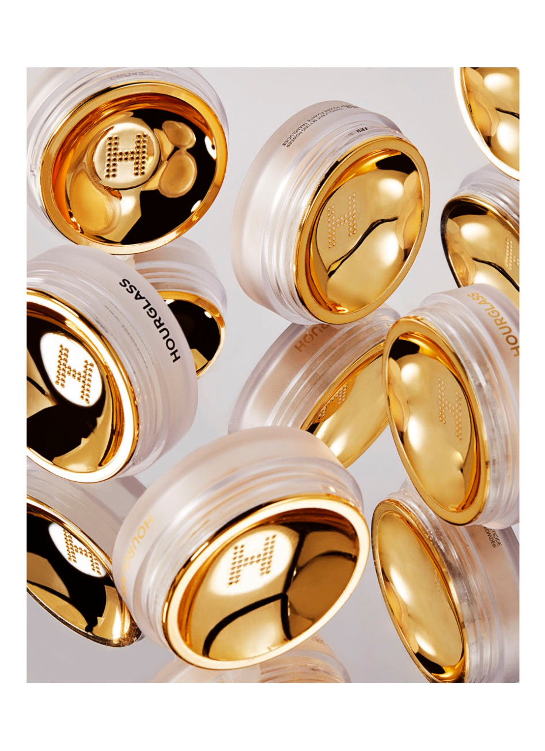 Hourglass VEIL™ Translucent Setting Powder - losse poeder - detail 2 beige