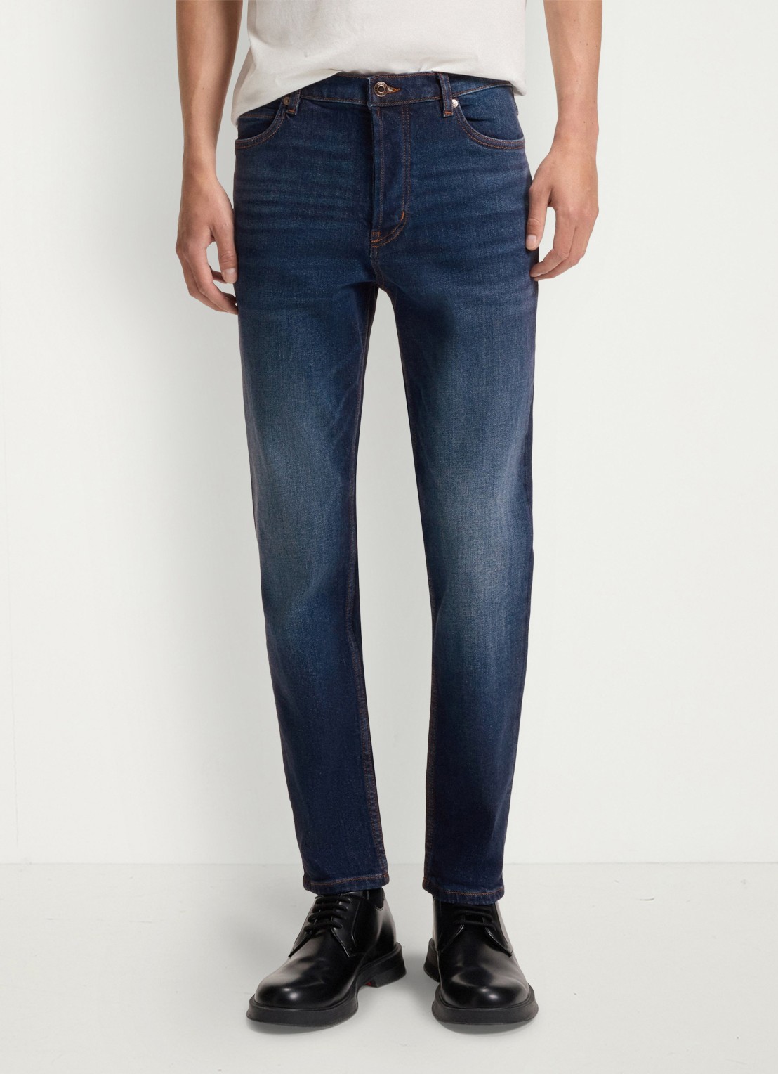 HUGO 634 slim fit jeans met donkere wassing - detail indigo