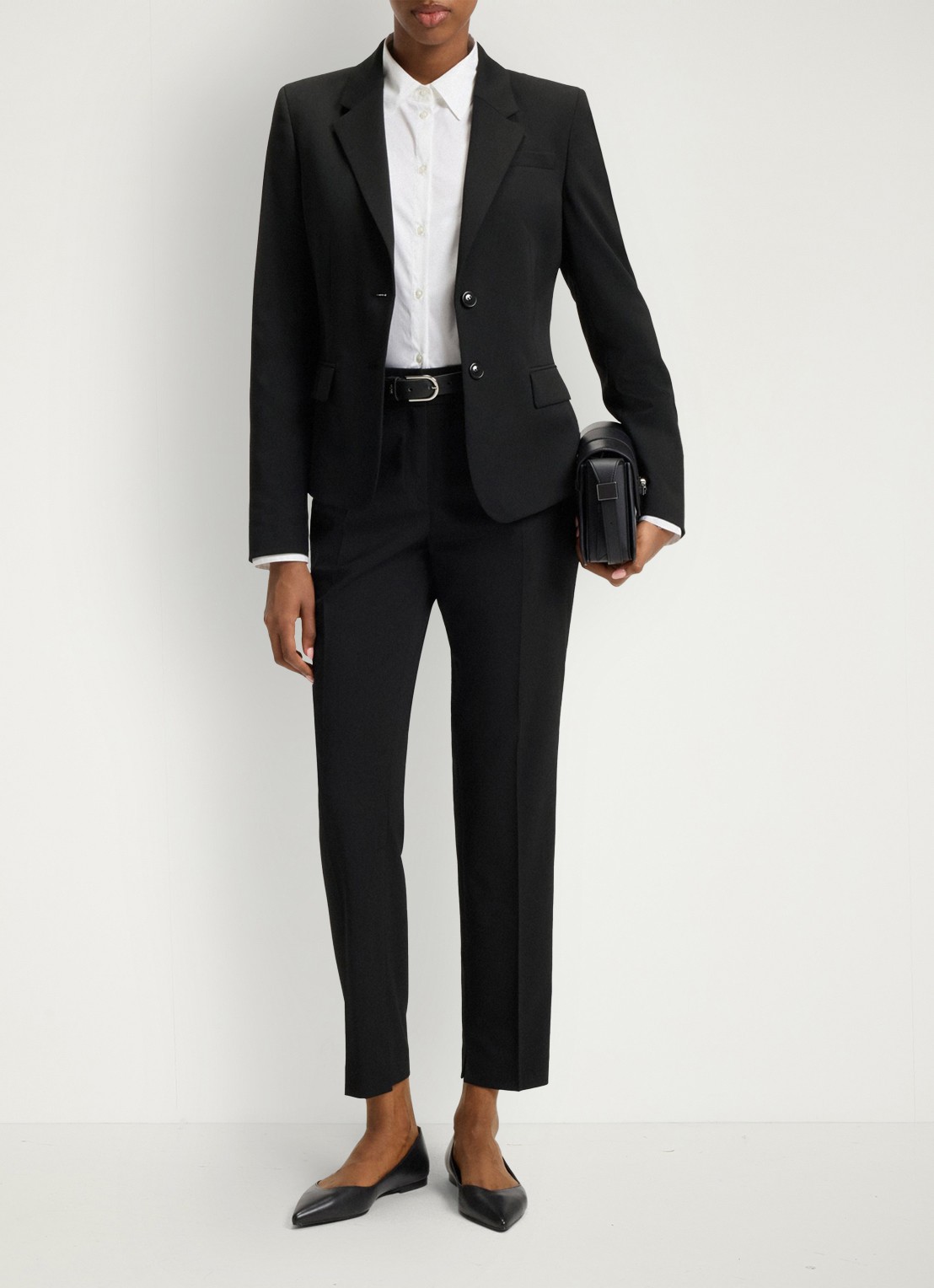 HUGO Aredana blazer in wolblend met schoudervulling - voorkant 2 zwart