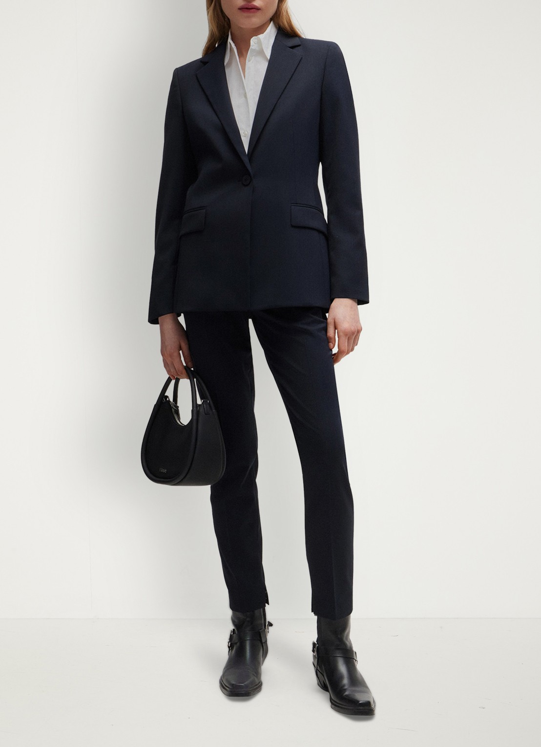 HUGO Atana blazer in wolblend met klepzakken - voorkant 5 donkerblauw