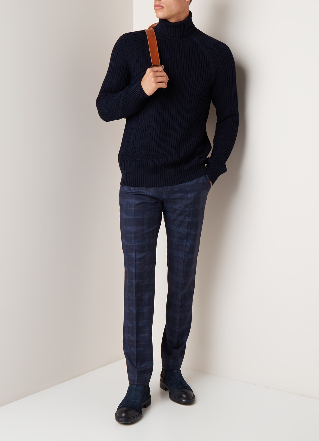 HUGO BOSS Genius5 10220197 01  402 - voorkant 3 donkerblauw