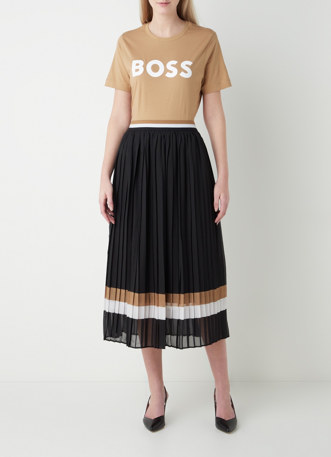 HUGO BOSS nte T-shirt met logoprint - voorkant 4 camel