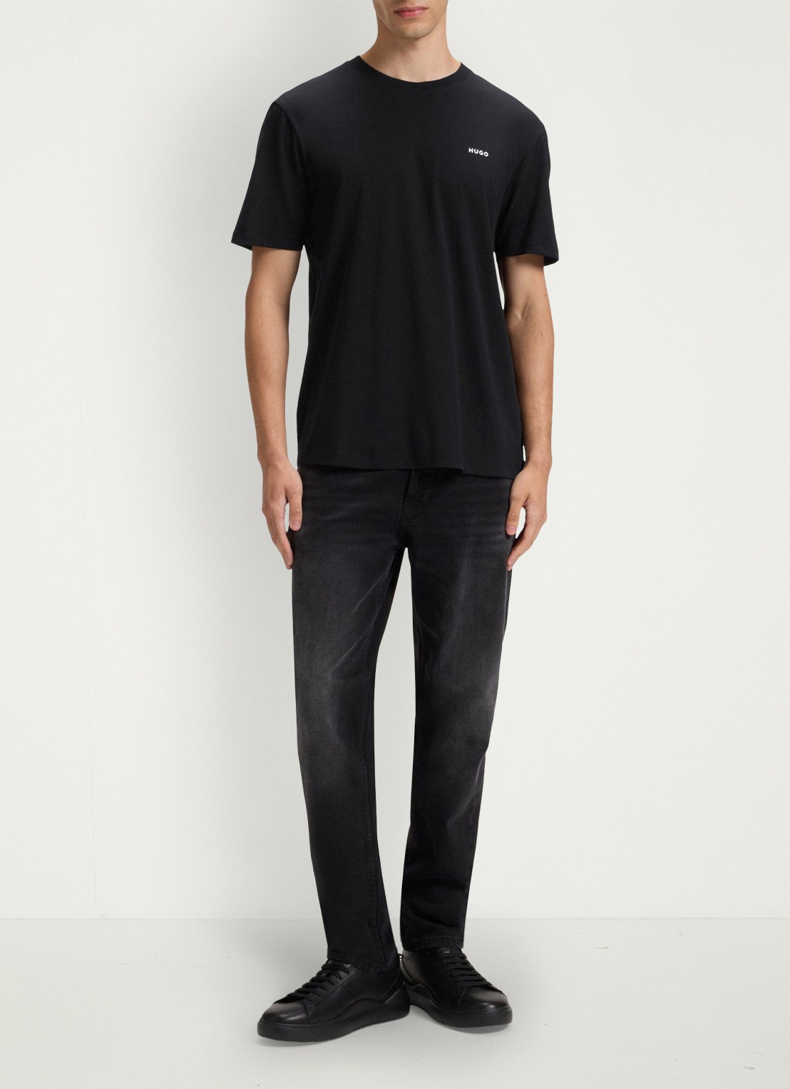 HUGO Dero T-shirt met logo - voorkant 8 zwart