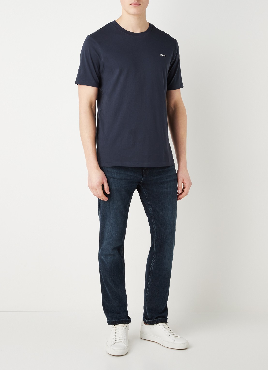 HUGO Dero T-shirt met logo - voorkant 4 donkerblauw