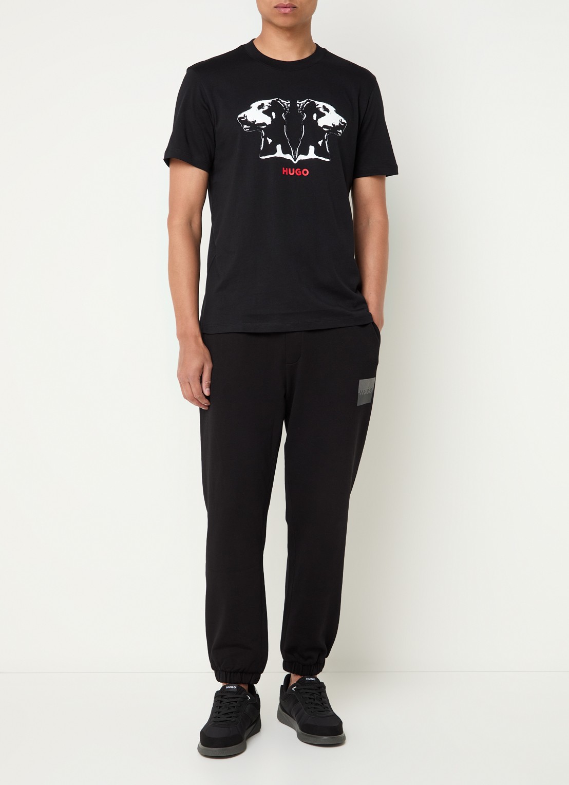 HUGO Dobero T-shirt met logoprint - voorkant 4 zwart