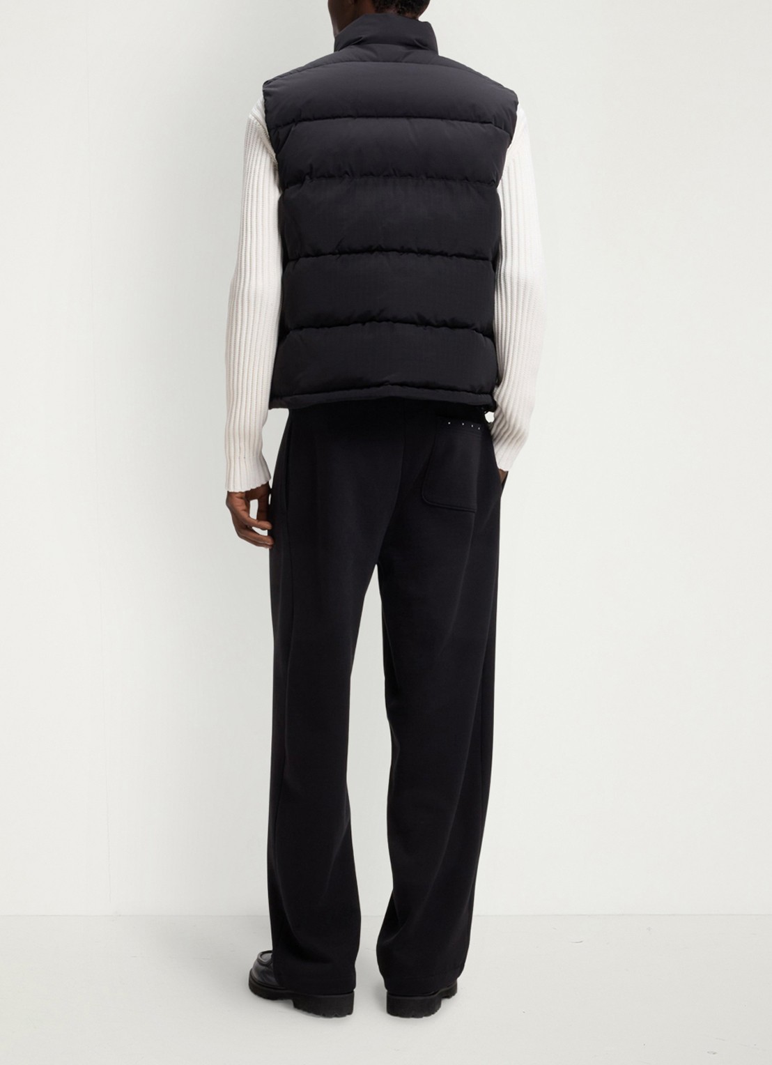 HUGO Gewatteerde bodywarmer met logo - achterkant 6 zwart