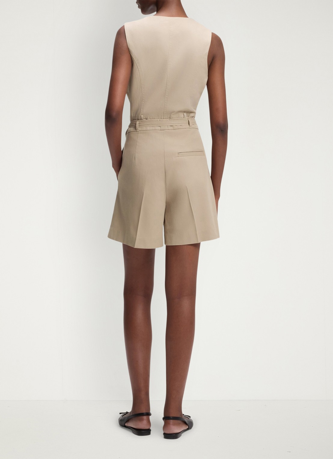 HUGO Henisea high waist wide fit korte broek met kettingdetail - achterkant light/pastel brown-232 / bruin