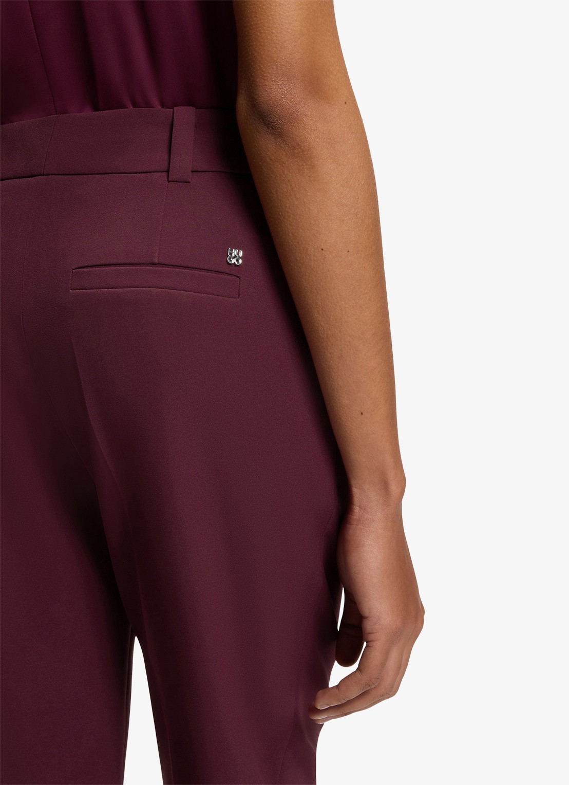 HUGO High waist tapered fit pantalon met logo - detail 2 bordeauxrood