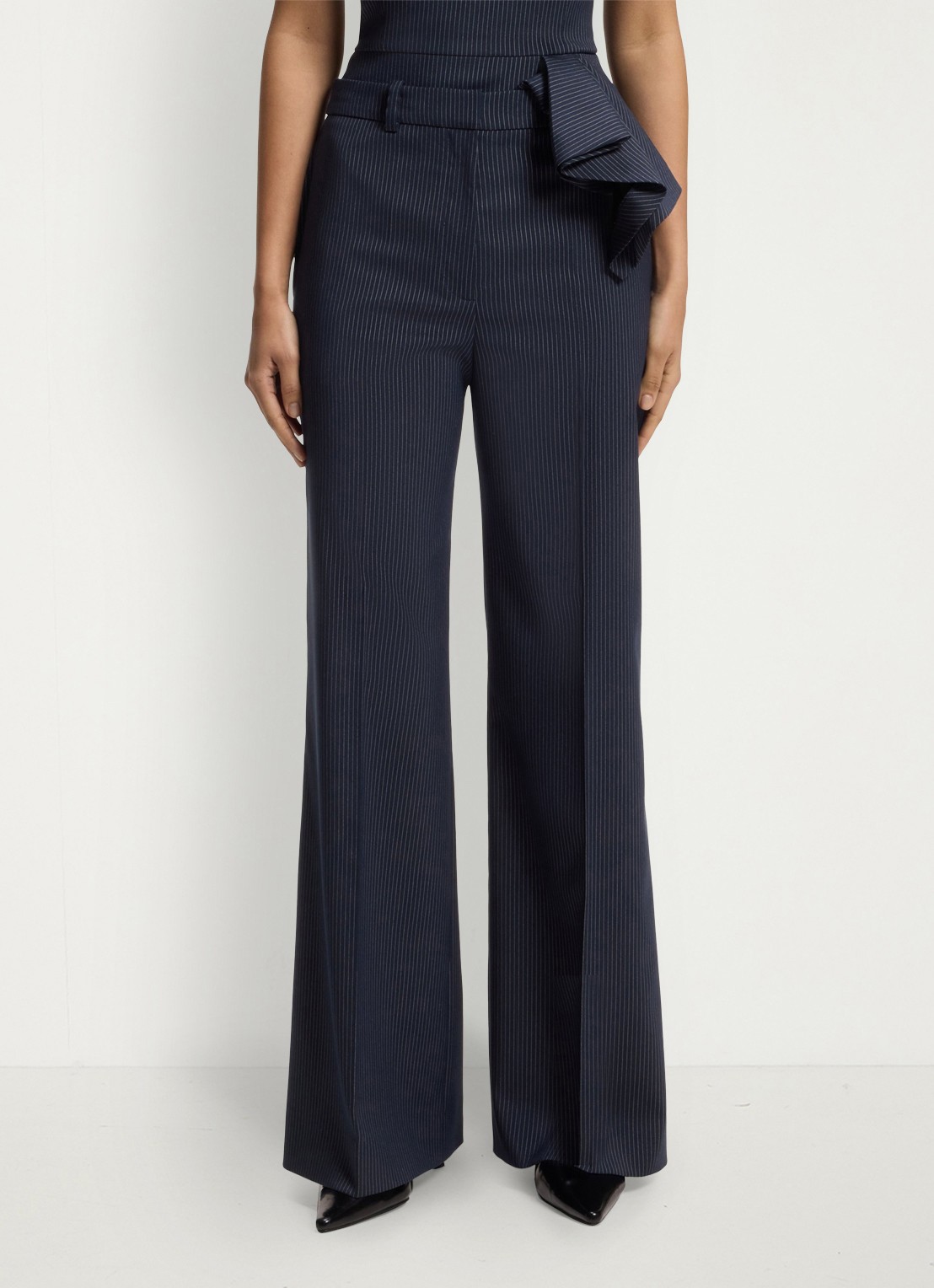 HUGO High waist wide fit pantalon met krijtstreep - detail 2 donkerblauw