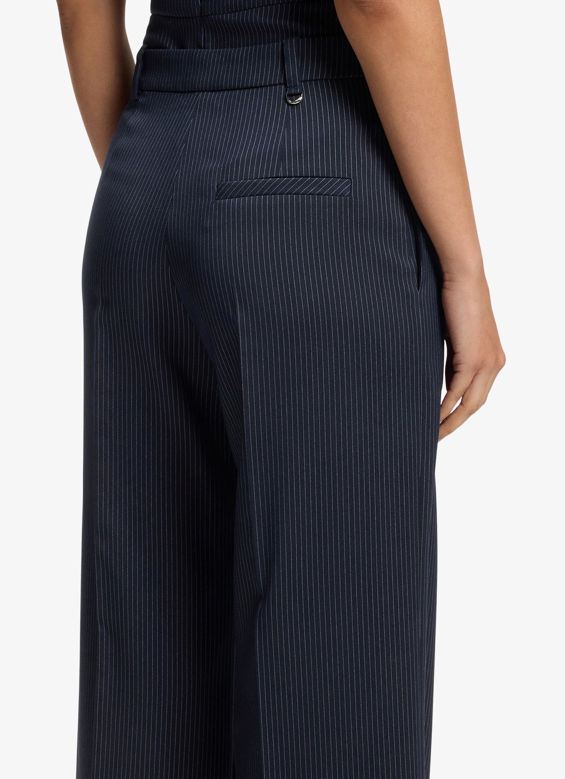 HUGO High waist wide fit pantalon met krijtstreep - detail 3 donkerblauw
