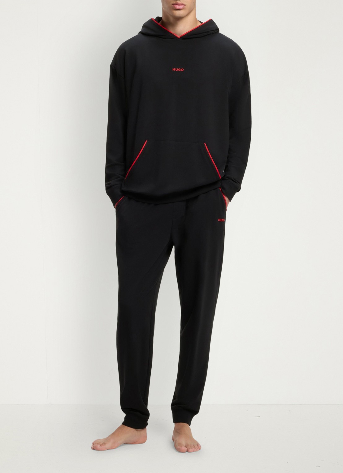 HUGO Hoodie met logo - voorkant 2 zwart