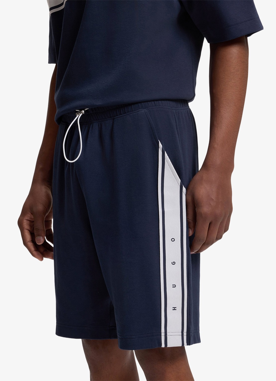 HUGO Korte broek met gestreept detail - detail 2 donkerblauw