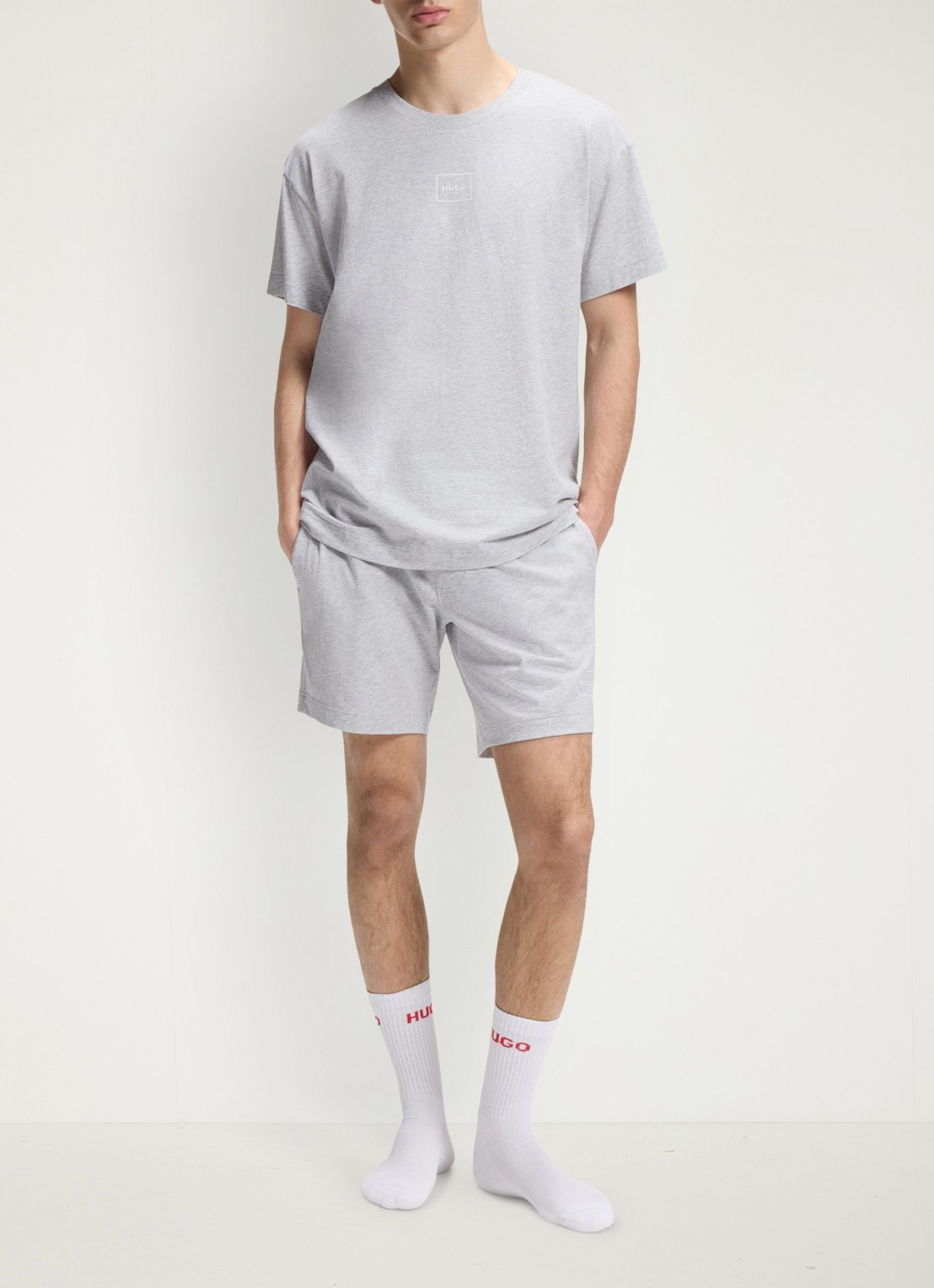 HUGO Lounge straight fit korte loungebroek met steekzakken - voorkant 3 light/pastel grey-052 / grijs