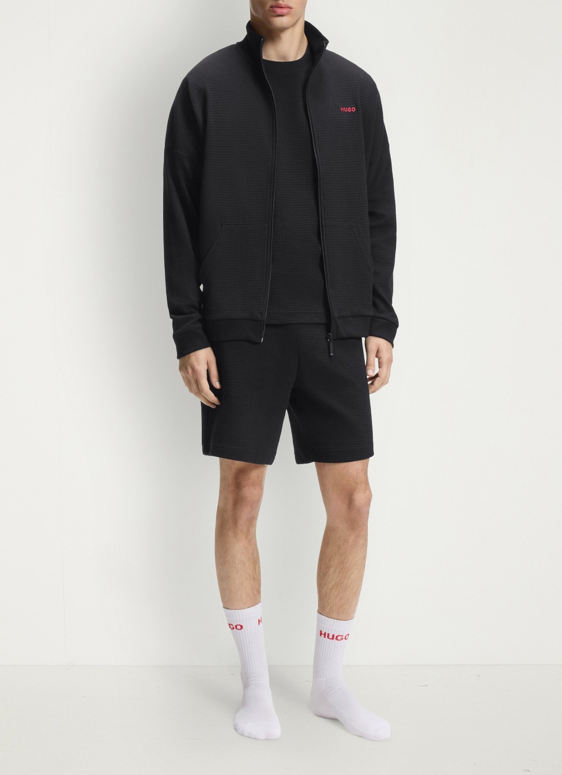 HUGO Pyjamashirt met wafelstructuur en logostiksel - voorkant 2 black-001 / zwart