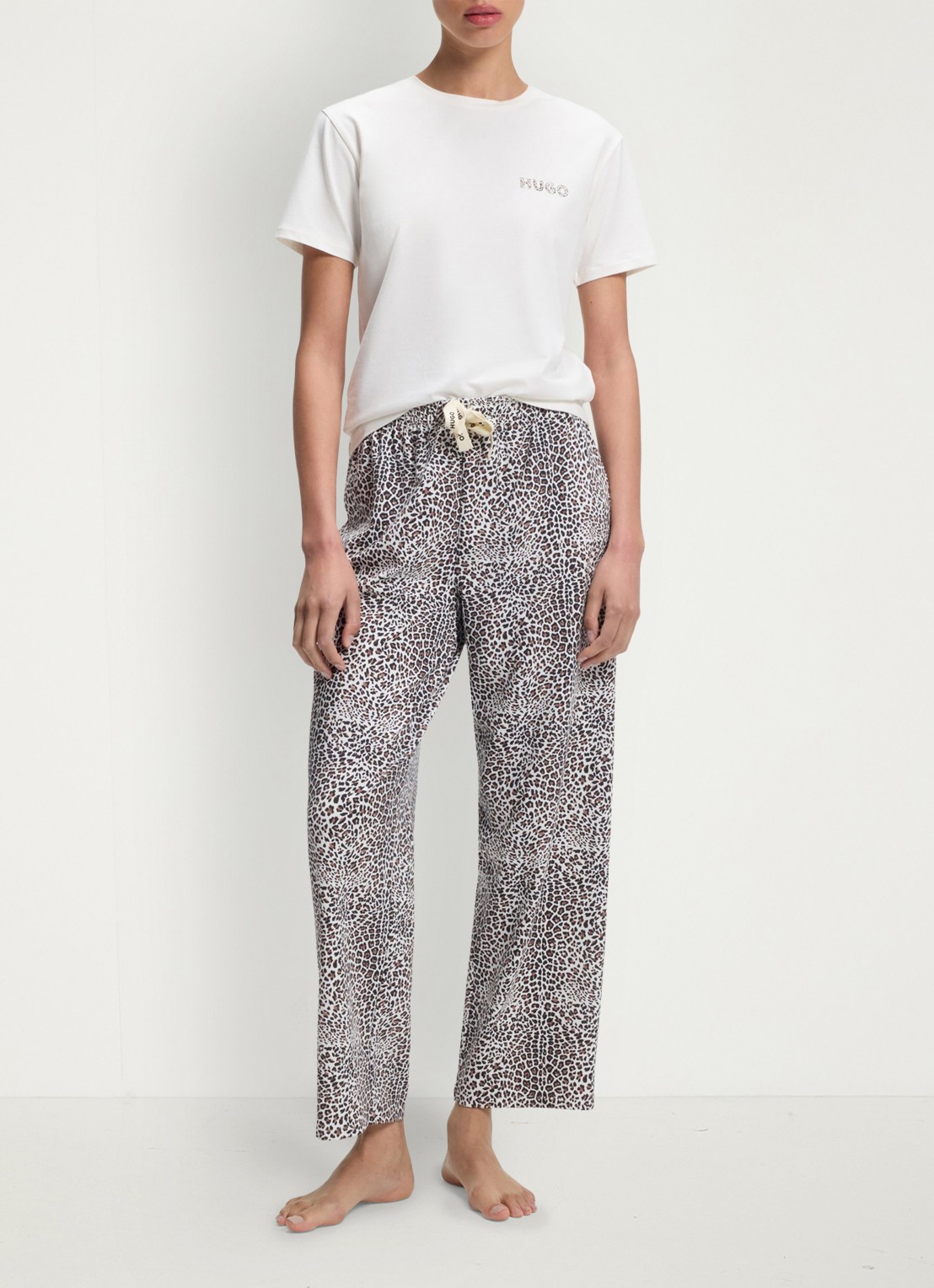 HUGO Pyjamashirt van stretchjersey met logoprint - voorkant 3 wit