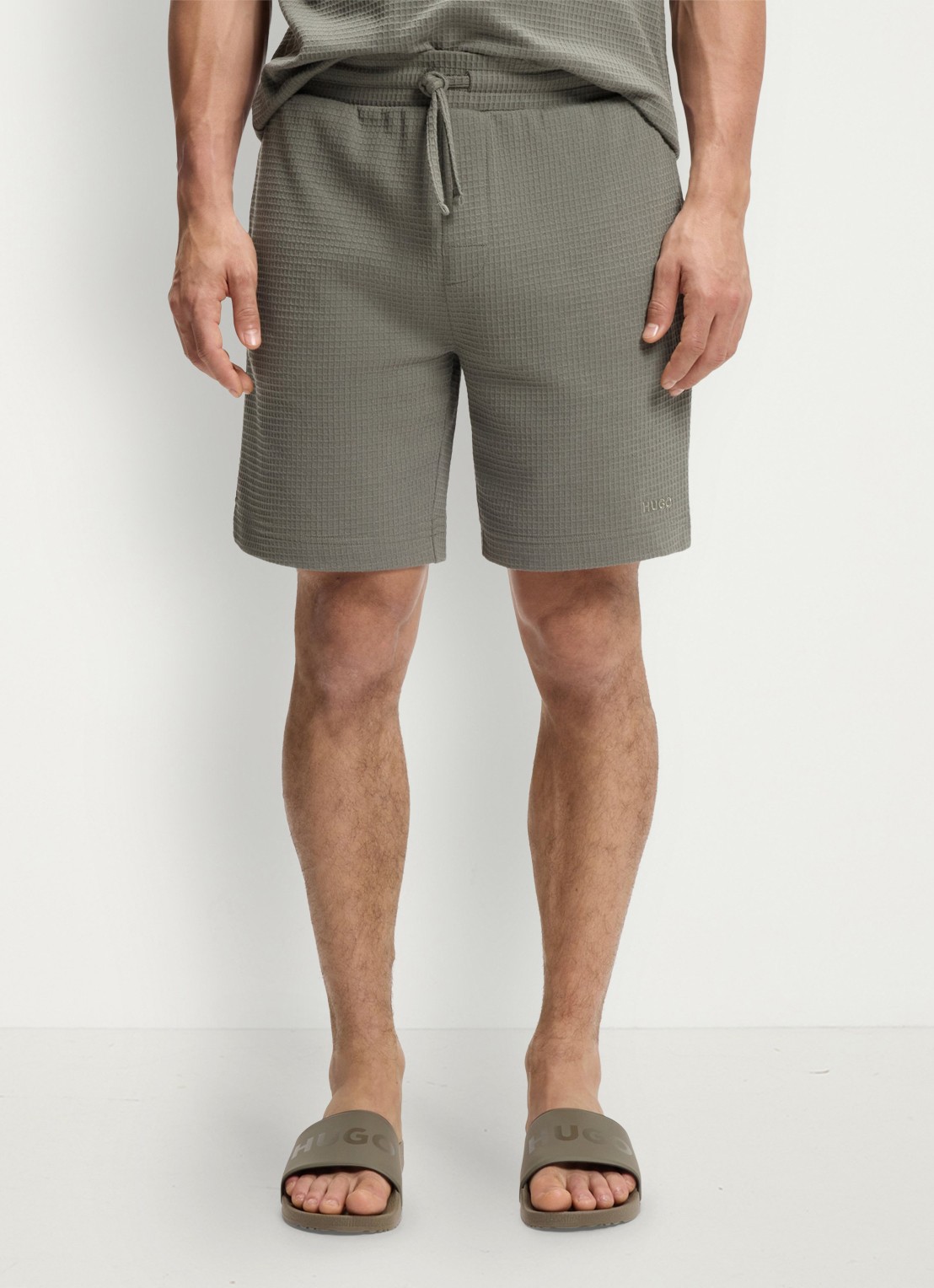 HUGO Pyjamashort met wafelstructuur en logostiksel - detail 4 dark green-306 / groen