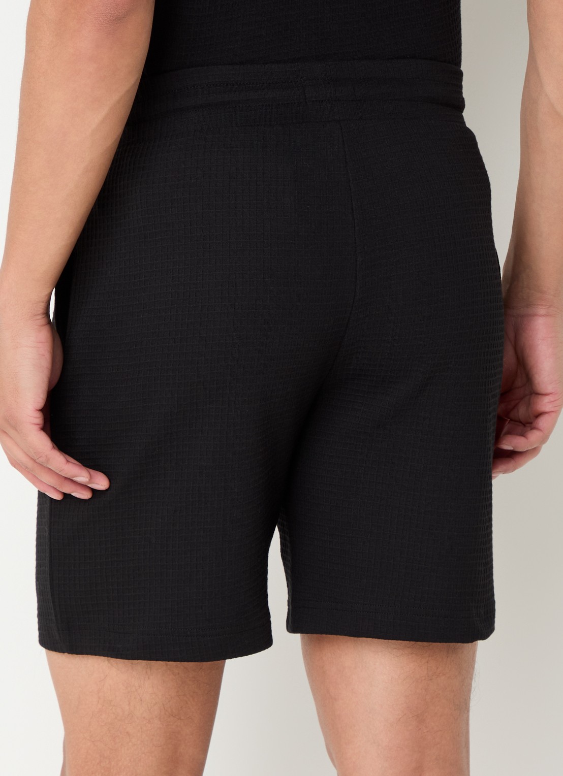 HUGO Pyjamashort met wafelstructuur en logostiksel - achterkant 5 black-001 / zwart