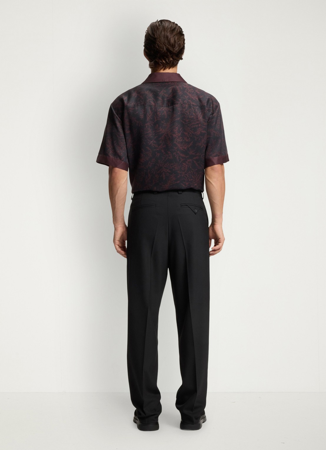 HUGO Regular fit pantalon met steekzakken - achterkant zwart