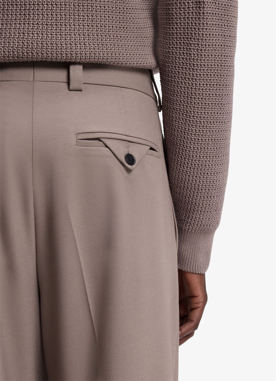 HUGO Regular fit pantalon met steekzakken - detail 4 lichtbruin